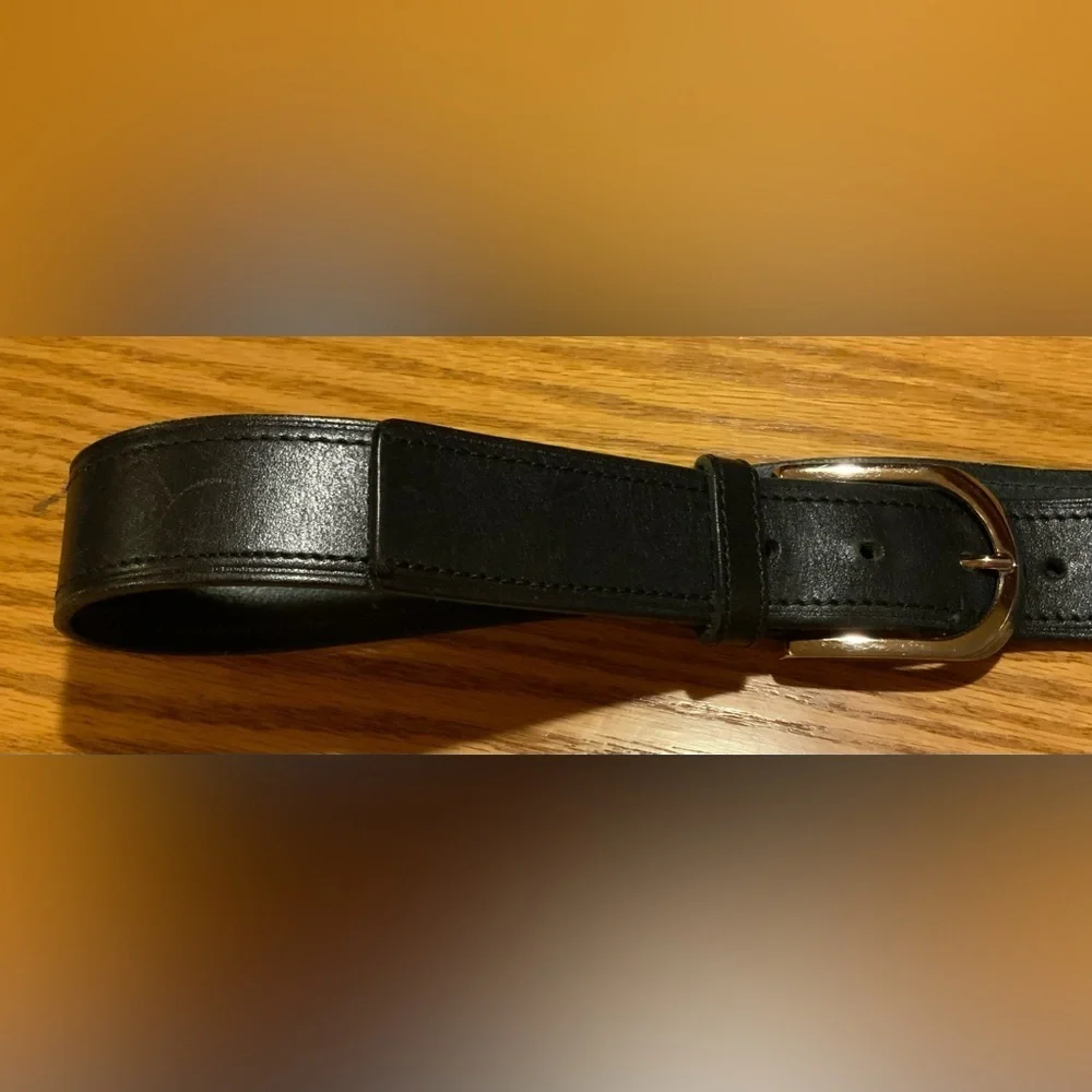 Banana Republic Men’s Black Genuine Leather Belt, Dress/Business; Size M